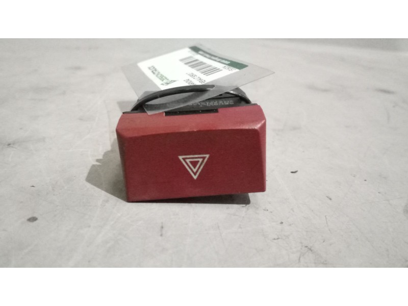 Recambio de warning para renault serie t 12.8 diesel referencia OEM IAM 22013126  21627614