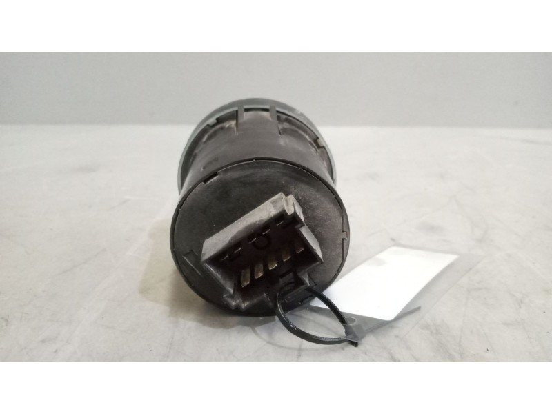 Recambio de mando luces para man tgx 18.xxx 12.4 diesel referencia OEM IAM 81255056877  