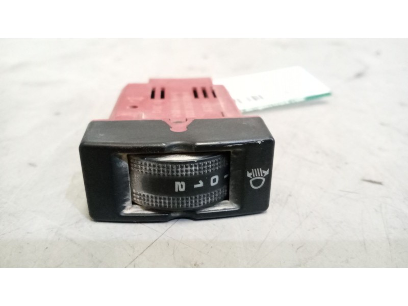 Recambio de boton regulacion de faros para man tgx 18.xxx 12.4 diesel referencia OEM IAM 81259070333  