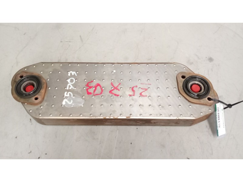 Recambio de enfriador aceite motor para volvo fm xxx 12.8 diesel referencia OEM IAM 21432776  