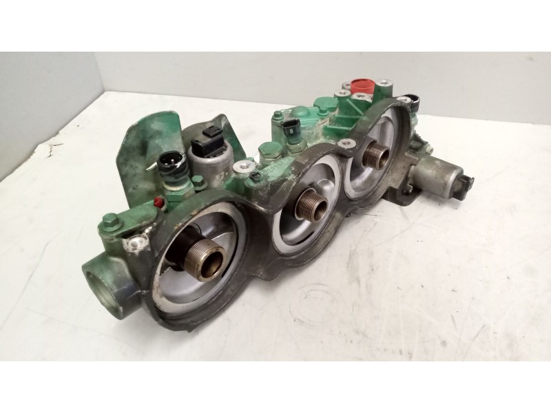 Recambio de soporte filtro aceite para volvo fm xxx 12.8 diesel referencia OEM IAM 22090617  