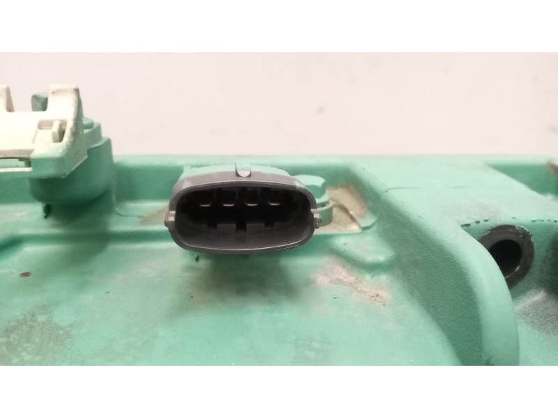 Recambio de colector admision para volvo fm xxx 12.8 diesel referencia OEM IAM 21647366  