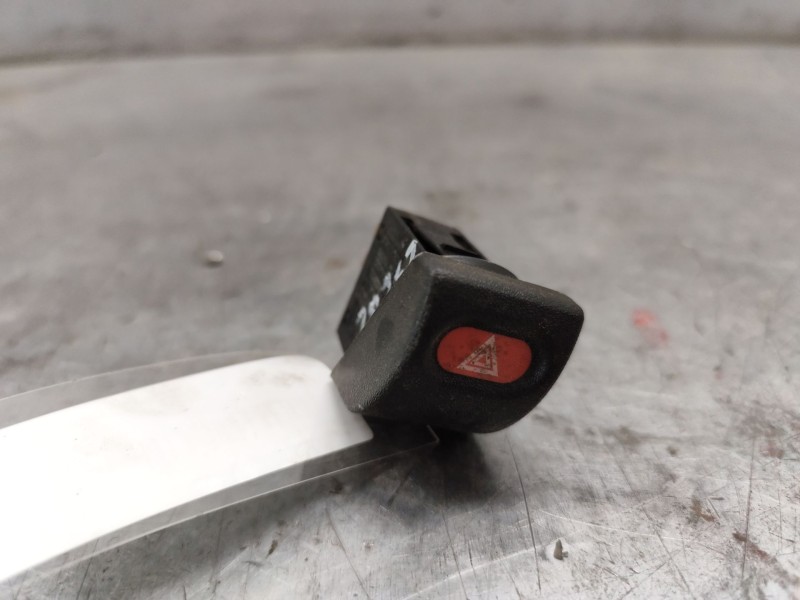 Recambio de warning para opel astra f berlina básico referencia OEM IAM  7 PINS 