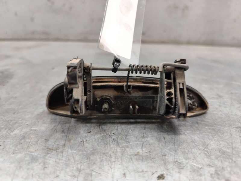 Recambio de maneta exterior delantera izquierda para dacia logan 1.6 cat referencia OEM IAM   