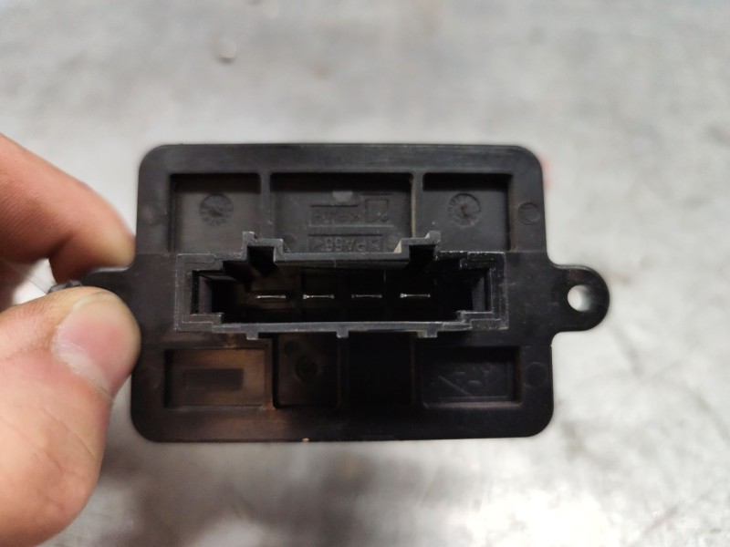 Recambio de resistencia calefaccion para dacia sandero ii tce 90 (b8m1, b8ma) referencia OEM IAM a51004900  