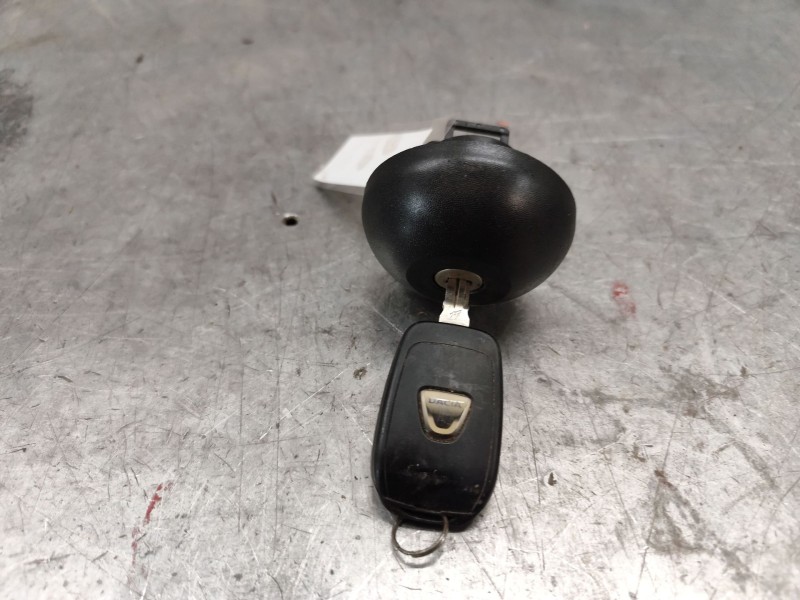 Recambio de tapon combustible para dacia sandero ii tce 90 (b8m1, b8ma) referencia OEM IAM   