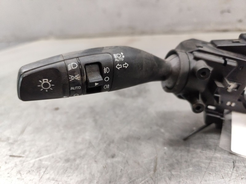 Recambio de mando multifuncion para kia niro i (de) e-niro referencia OEM IAM 93404Q4960  