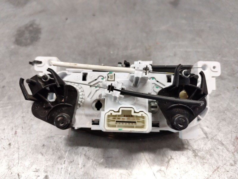 Recambio de mando climatizador para dacia sandero ii tce 90 (b8m1, b8ma) referencia OEM IAM a42303400  