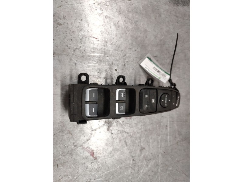 Recambio de mando elevalunas delantero izquierdo para kia niro i (de) e-niro referencia OEM IAM 93570g5240  