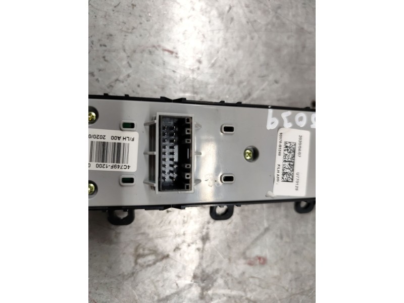 Recambio de mando elevalunas delantero izquierdo para kia niro i (de) e-niro referencia OEM IAM 93570g5240  