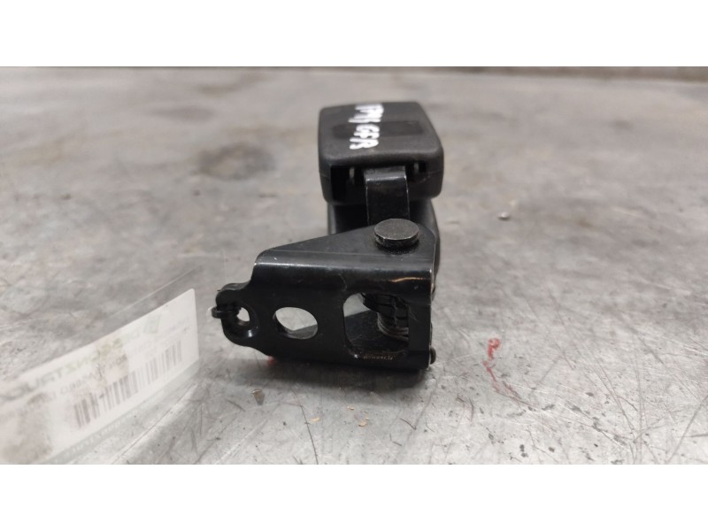 Recambio de enganche cinturon trasero izquierdo para peugeot 308 confort referencia OEM IAM EA09983  