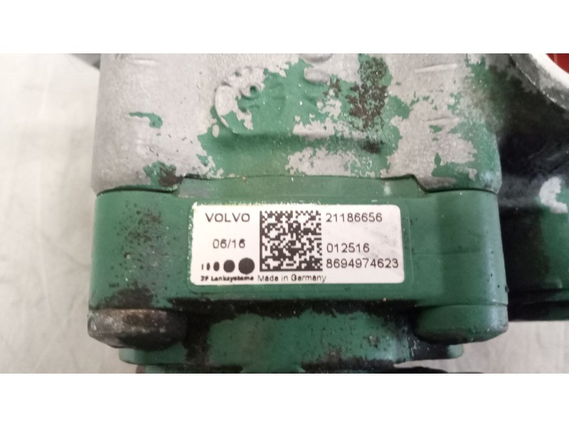 Recambio de bomba servodireccion para volvo fm xxx 12.8 diesel referencia OEM IAM 21186656  8694974623