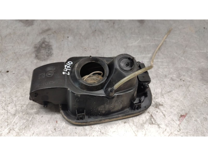 Recambio de tapa exterior combustible para skoda scala (nw1) 1.5 tsi referencia OEM IAM 657809702  