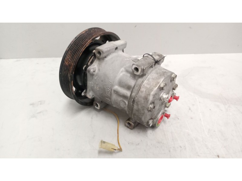 Recambio de compresor aire acondicionado para volvo fm xxx 12.8 diesel referencia OEM IAM 84094705  