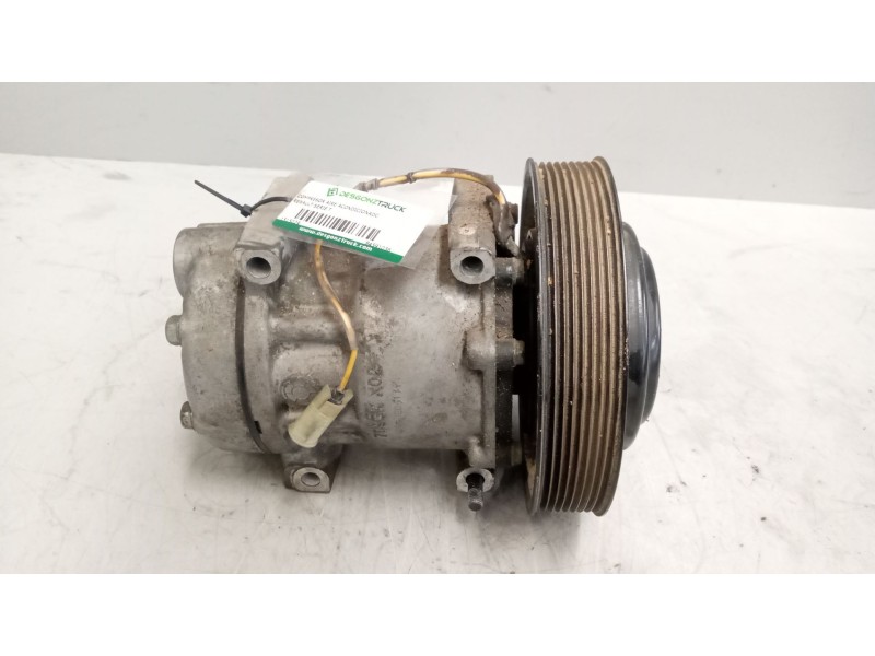 Recambio de compresor aire acondicionado para renault serie t 12.8 diesel referencia OEM IAM 84591036  