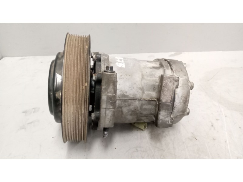 Recambio de compresor aire acondicionado para renault serie t 12.8 diesel referencia OEM IAM 84591036  