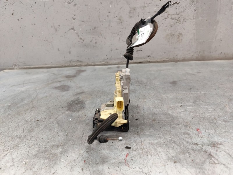 Recambio de cerradura puerta trasera derecha para volkswagen passat variant (3c5) advance referencia OEM IAM 3C4839016A  7 PINS