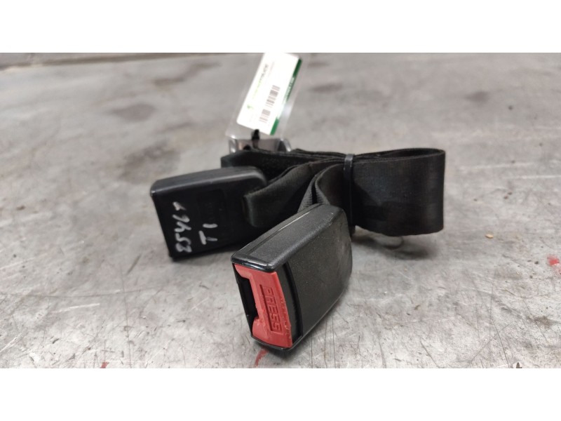 Recambio de enganche cinturon trasero izquierdo para citroën xsara berlina 1.9 td sx referencia OEM IAM   