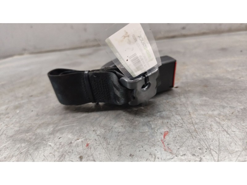 Recambio de enganche cinturon trasero izquierdo para citroën xsara berlina 1.9 td sx referencia OEM IAM   