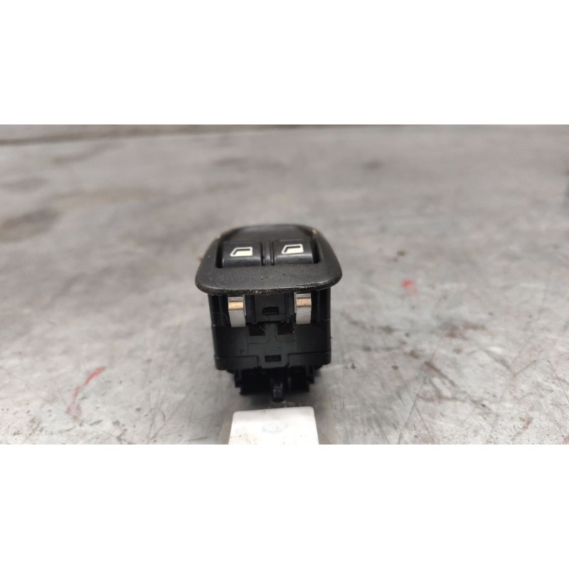 Recambio de mando elevalunas delantero izquierdo para peugeot 306 (7b, n3, n5) 2.0 hdi 90 referencia OEM IAM   