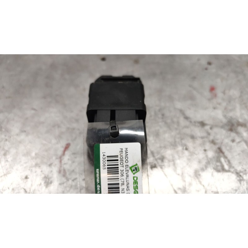 Recambio de mando elevalunas delantero izquierdo para peugeot 306 (7b, n3, n5) 2.0 hdi 90 referencia OEM IAM   