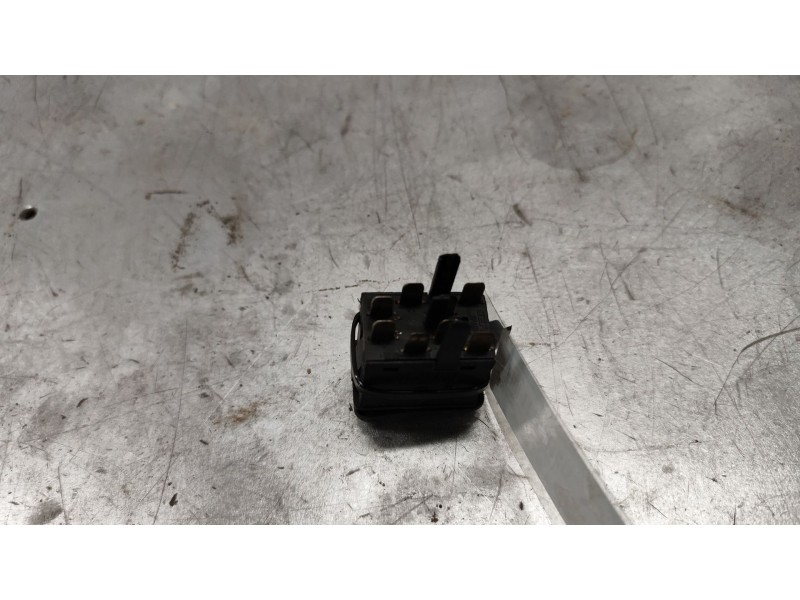 Recambio de warning para volkswagen polo berlina (6n1) básico referencia OEM IAM 6N1953235  