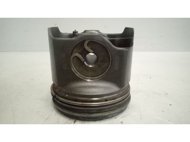 Recambio de piston para volvo fm xxx 12.8 diesel referencia OEM IAM 21907444  