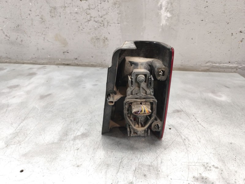 Recambio de piloto trasero izquierdo para peugeot partner (s1) combispace referencia OEM IAM 085521909L  