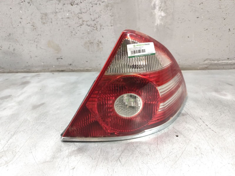 Recambio de piloto trasero derecho para ford mondeo iii (b5y) 2.2 tdci referencia OEM IAM 1S7113404A  