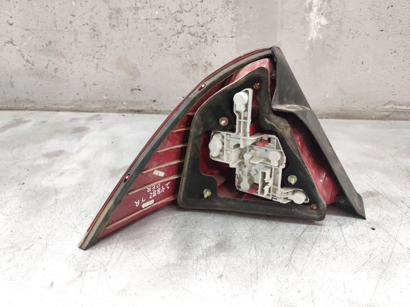 Recambio de piloto trasero derecho para ford mondeo iii (b5y) 2.2 tdci referencia OEM IAM 1S7113404A  