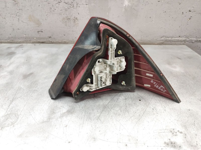 Recambio de piloto trasero izquierdo para ford mondeo iii (b5y) 2.2 tdci referencia OEM IAM 1S7113405A  