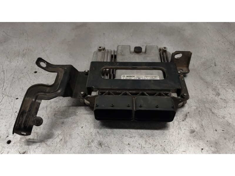 Recambio de centralita motor uce para hyundai i30 (gd) 1.6 crdi referencia OEM IAM 0281031578  