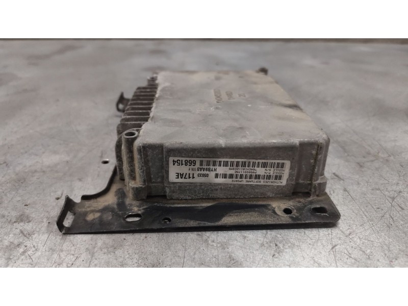 Recambio de modulo electronico para chrysler pt cruiser (pt) referencia OEM IAM P05033117AE  