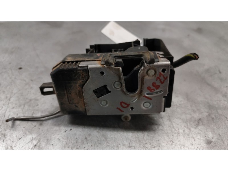 Recambio de cerradura puerta delantera izquierda para opel vectra c berlina club referencia OEM IAM 24447340  