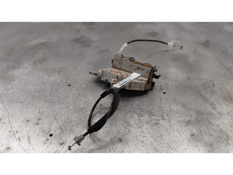 Recambio de cerradura puerta delantera derecha para peugeot 407 sw st sport referencia OEM IAM 9681333480  