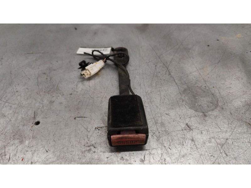 Recambio de enganche de cinturon delantero izquierdo para peugeot 307 sw (3h) 1.6 16v referencia OEM IAM   