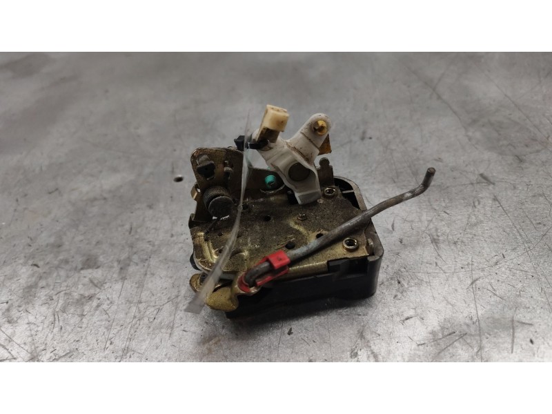 Recambio de cerradura puerta trasera izquierda para chrysler pt cruiser (pt) referencia OEM IAM   