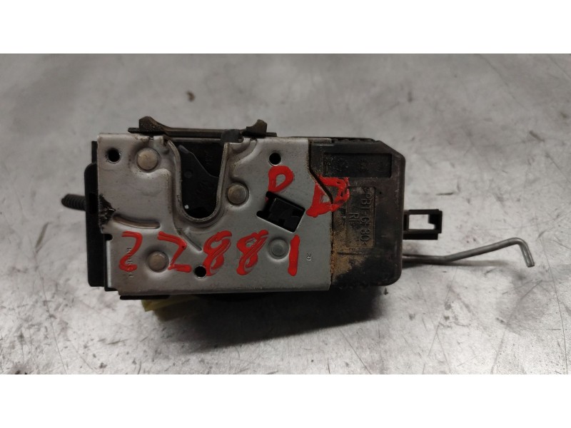 Recambio de cerradura puerta delantera derecha para opel vectra c berlina club referencia OEM IAM 24447341  