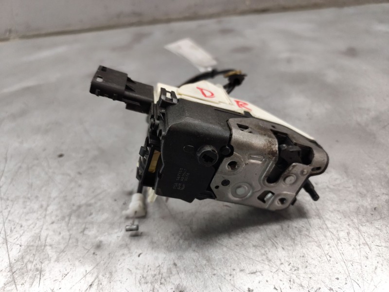 Recambio de cerradura puerta delantera derecha para peugeot 308 1.6 16v referencia OEM IAM 567153  6 PINS