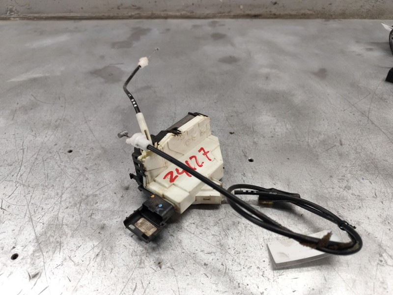 Recambio de cerradura puerta delantera derecha para peugeot 308 1.6 16v referencia OEM IAM 567153  6 PINS