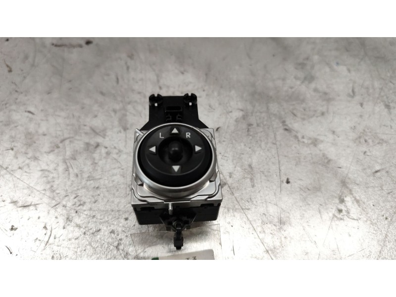 Recambio de mando retrovisor para hyundai i30 (gd) 1.6 crdi referencia OEM IAM  10 PINS 