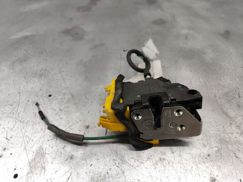 Recambio de cerradura puerta delantera izquierda para hyundai i30 (gd) 1.6 crdi referencia OEM IAM 81310A6000  