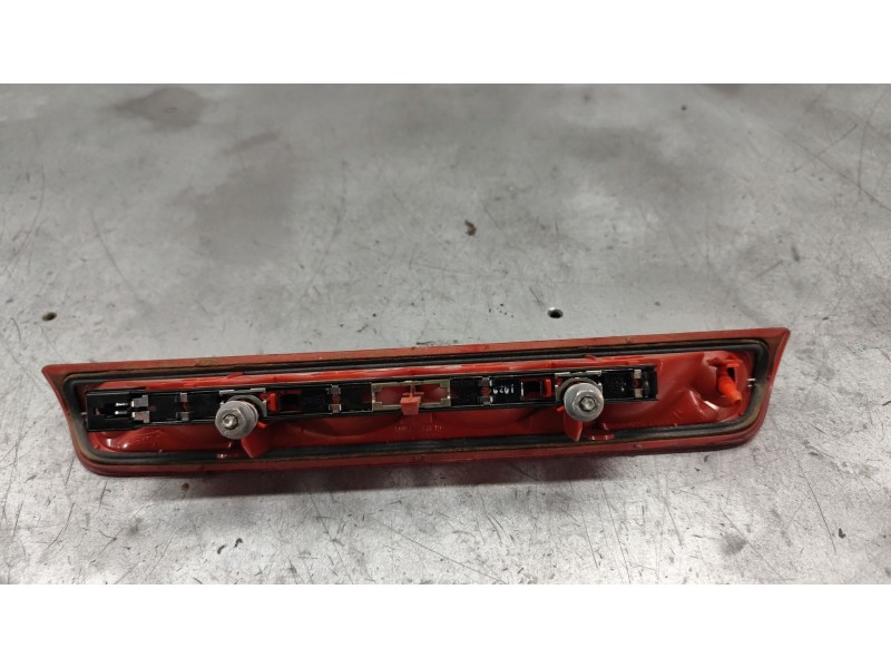 Recambio de luz central de freno para peugeot 308 1.6 16v referencia OEM IAM   