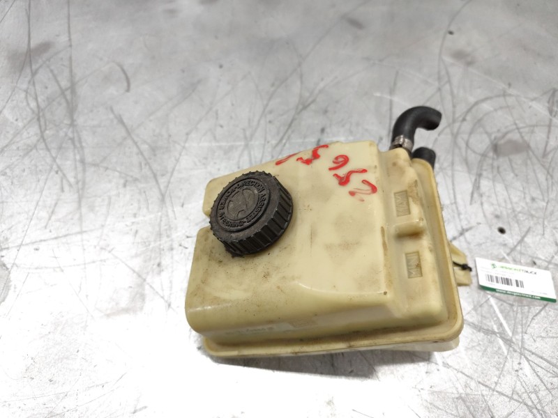 Recambio de deposito de direccion para peugeot partner (s1) combispace referencia OEM IAM 9612140880  