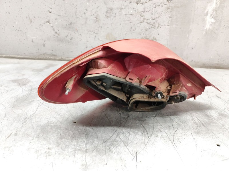 Recambio de piloto trasero derecho para peugeot 207 x-line referencia OEM IAM 9649986580  
