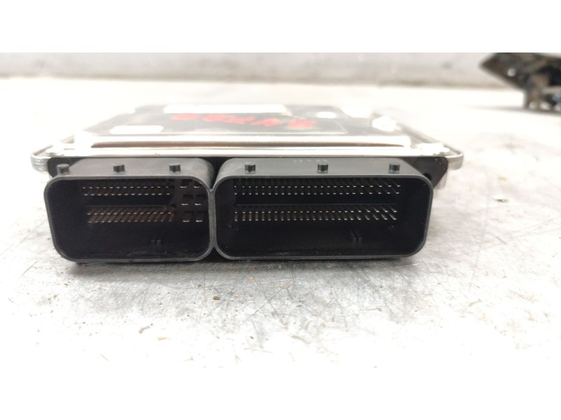 Recambio de centralita motor uce para bmw 3 (f30, f80) 320 d referencia OEM IAM 0281030871  