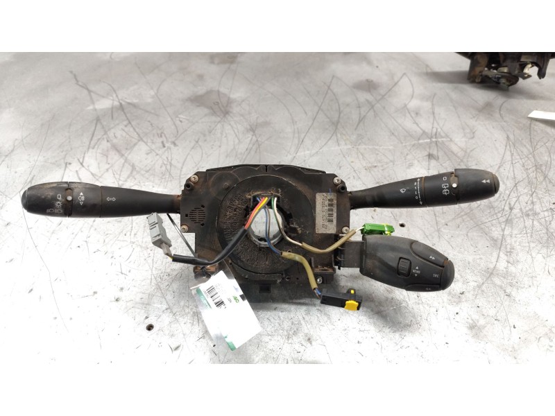 Recambio de mando multifuncion para peugeot 207 x-line referencia OEM IAM 96630732XT  