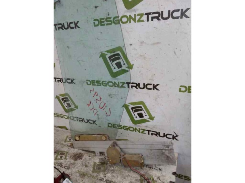 Recambio de luna delantera derecha para renault hd 250.18 premium e2 6.2 diesel referencia OEM IAM 5001833383  