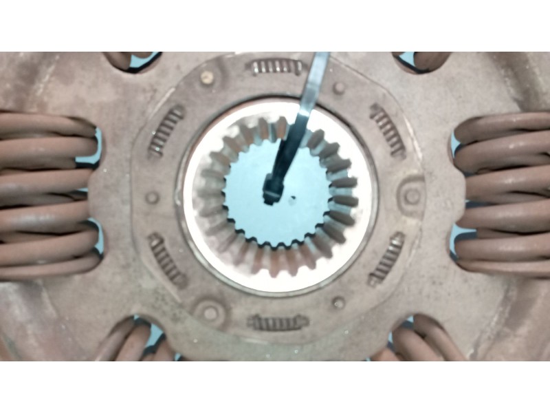 Recambio de disco embrague para man tgx 18.xxx fg / 4x2 ll xl referencia OEM IAM 81303010765  