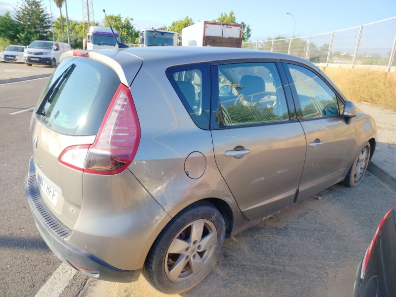 renault scenic ii del año 2006